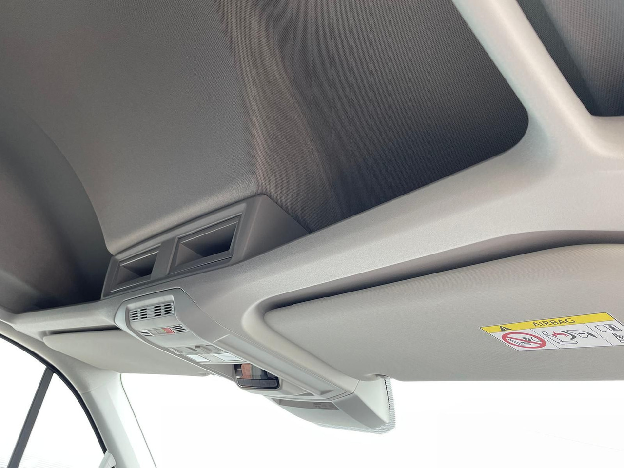 Dubă, Autoutilitară cabină dublă MAN TGE 3.160 L3H3 MIXTO RWD LED ACC RWD SHZ STANDH: Foto 31 Dubă, Autoutilitară cabină dublă MAN TGE 3.160 L3H3 MIXTO RWD LED ACC RWD SHZ STANDH: Foto 31