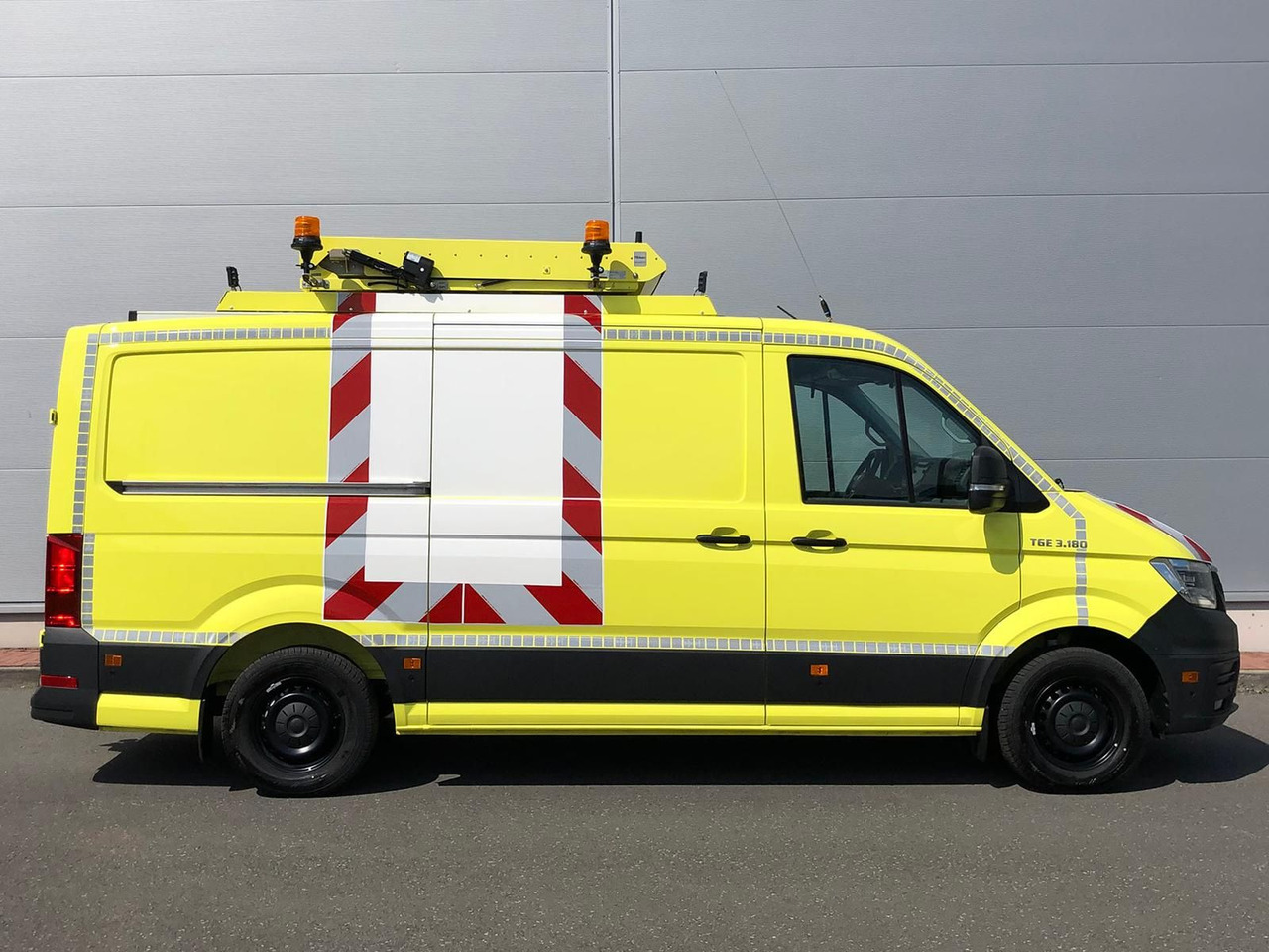 MAN TGE 3.180 L3H2 BF 4 BEGLEITFAHRZEUG ACC LED NAVI - Dubă: Foto 5 MAN TGE 3.180 L3H2 BF 4 BEGLEITFAHRZEUG ACC LED NAVI - Dubă: Foto 5
