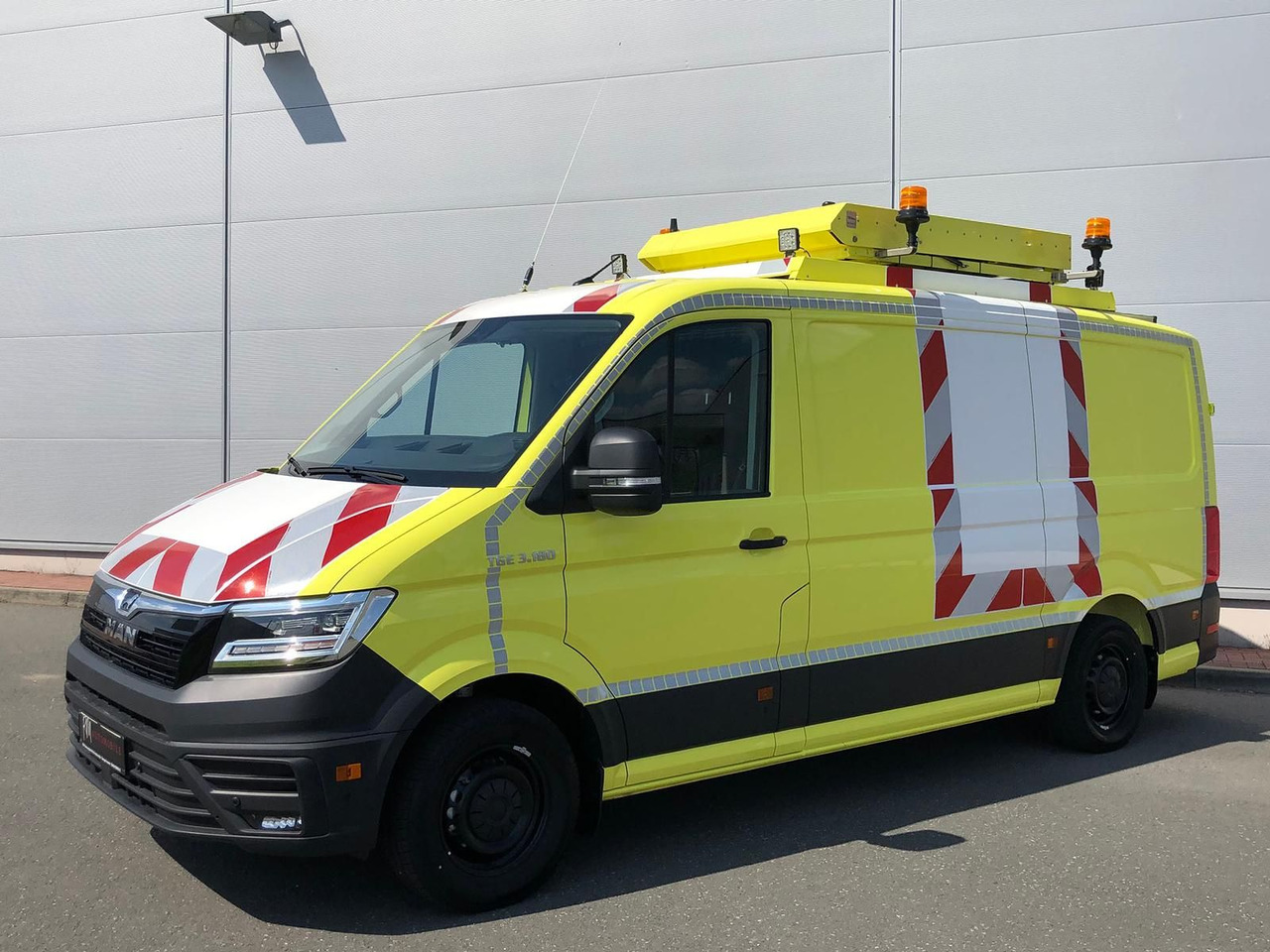 MAN TGE 3.180 L3H2 BF 4 BEGLEITFAHRZEUG ACC LED NAVI - Dubă: Foto 1 MAN TGE 3.180 L3H2 BF 4 BEGLEITFAHRZEUG ACC LED NAVI - Dubă: Foto 1