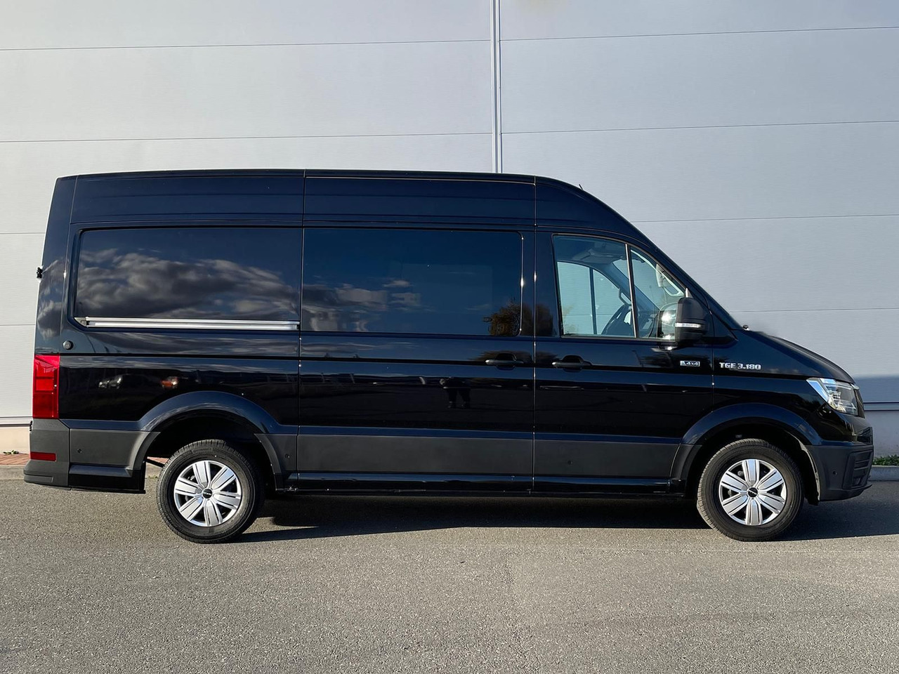 MAN TGE 3.180 L3H3 MIXTO 4x4 AUTOM DIFF AHK ACC NAV - Dubă, Autoutilitară cabină dublă: Foto 5 MAN TGE 3.180 L3H3 MIXTO 4x4 AUTOM DIFF AHK ACC NAV - Dubă, Autoutilitară cabină dublă: Foto 5