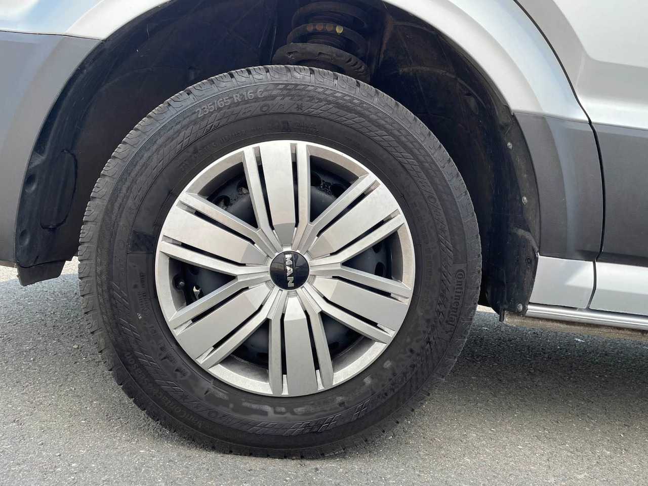 Dubă, Autoutilitară cabină dublă MAN TGE 3.180 L4H3 MIXTO 4x4 Autom LED ACC AHK: Foto 31 Dubă, Autoutilitară cabină dublă MAN TGE 3.180 L4H3 MIXTO 4x4 Autom LED ACC AHK: Foto 31