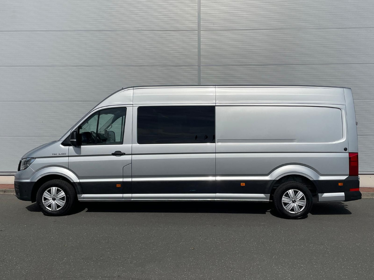 Dubă, Autoutilitară cabină dublă MAN TGE 3.180 L4H3 MIXTO 4x4 Autom LED ACC AHK: Foto 6 Dubă, Autoutilitară cabină dublă MAN TGE 3.180 L4H3 MIXTO 4x4 Autom LED ACC AHK: Foto 6