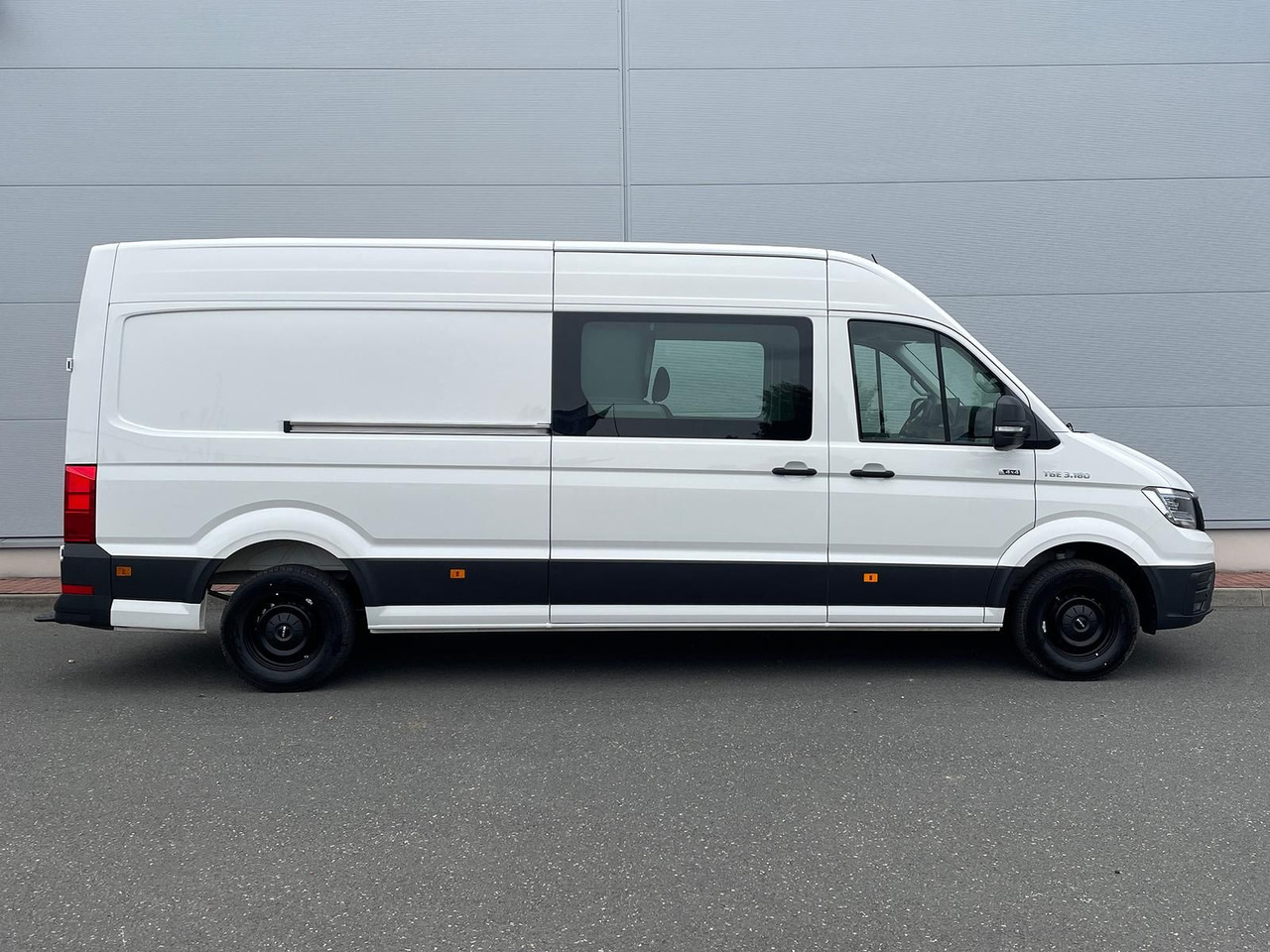 MAN TGE 3.180 L4H3 MIXTO 4x4 Autom LED KAMERA SITZHZ - Automobil: Foto 5 MAN TGE 3.180 L4H3 MIXTO 4x4 Autom LED KAMERA SITZHZ - Automobil: Foto 5