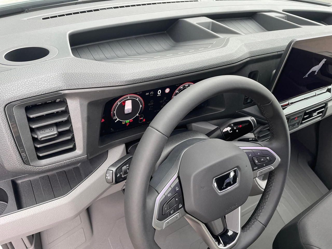 Automobil MAN TGE 3.180 L4H3 MIXTO 4x4 Autom STANDH LED KAMERA: Foto 26 Automobil MAN TGE 3.180 L4H3 MIXTO 4x4 Autom STANDH LED KAMERA: Foto 26