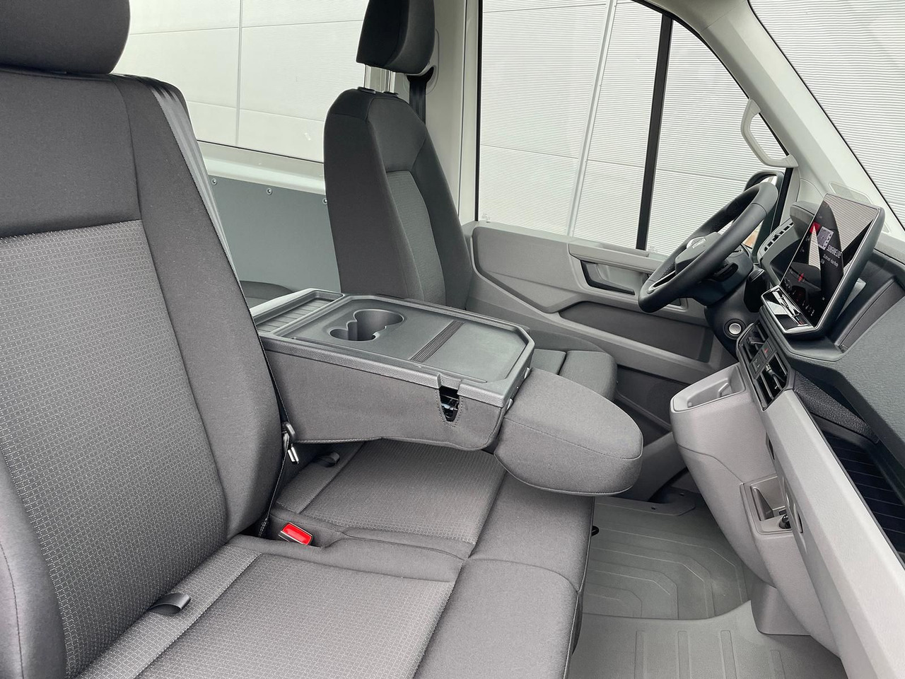 Automobil MAN TGE 3.180 L4H3 MIXTO 4x4 Autom STANDH LED KAMERA: Foto 28 Automobil MAN TGE 3.180 L4H3 MIXTO 4x4 Autom STANDH LED KAMERA: Foto 28