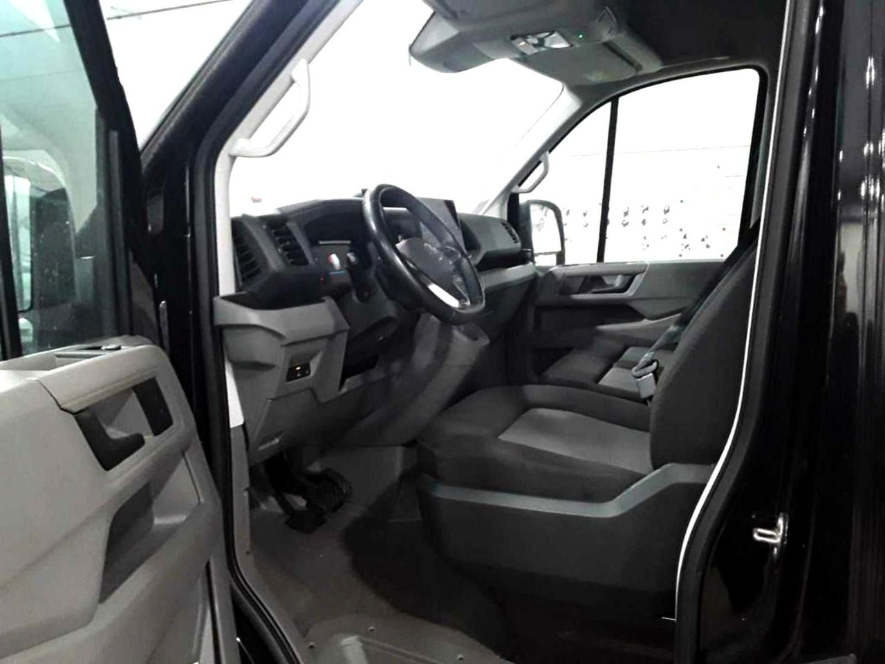 Volkswagen Crafter Kasten 35 L3H3 NAVI KLIMA DAB PDC - Dubă: Foto 3 Volkswagen Crafter Kasten 35 L3H3 NAVI KLIMA DAB PDC - Dubă: Foto 3