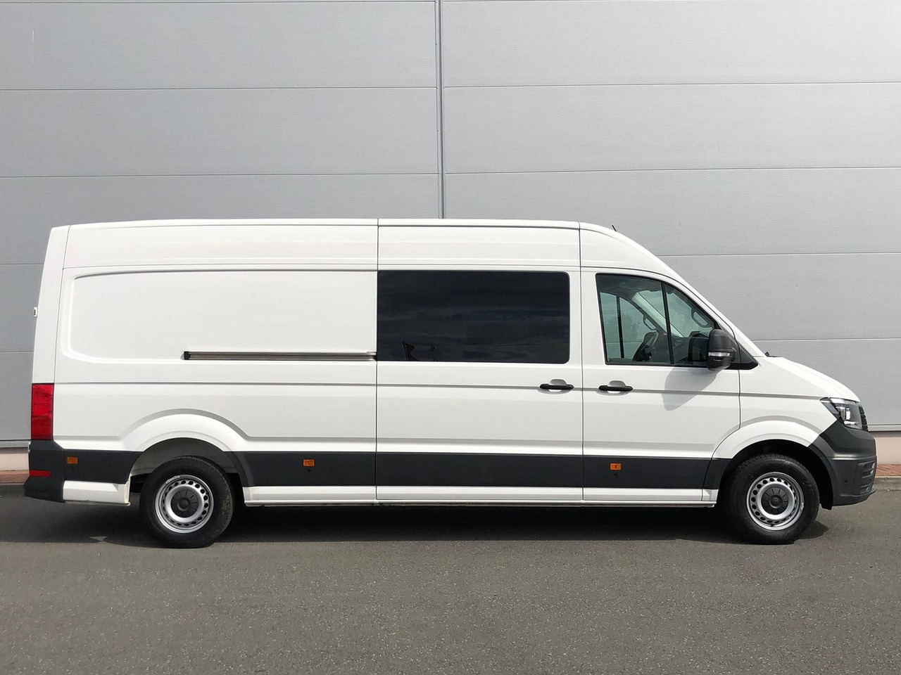 Volkswagen Crafter MIXTO 35 L4H3 KAMERA KLIMA SITZHZ DAB - Dubă, Autoutilitară cabină dublă: Foto 4 Volkswagen Crafter MIXTO 35 L4H3 KAMERA KLIMA SITZHZ DAB - Dubă, Autoutilitară cabină dublă: Foto 4