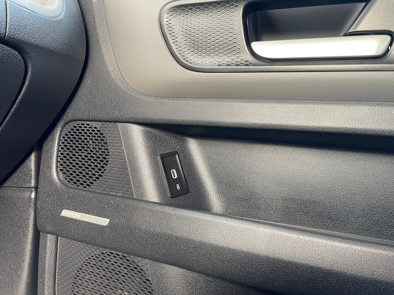 Transport persoane, Autoutilitară electrică Volkswagen ID.Buzz KW Fahrwerk LM Felgen KLIMA PDC ACC DAB: Foto 39 Transport persoane, Autoutilitară electrică Volkswagen ID.Buzz KW Fahrwerk LM Felgen KLIMA PDC ACC DAB: Foto 39