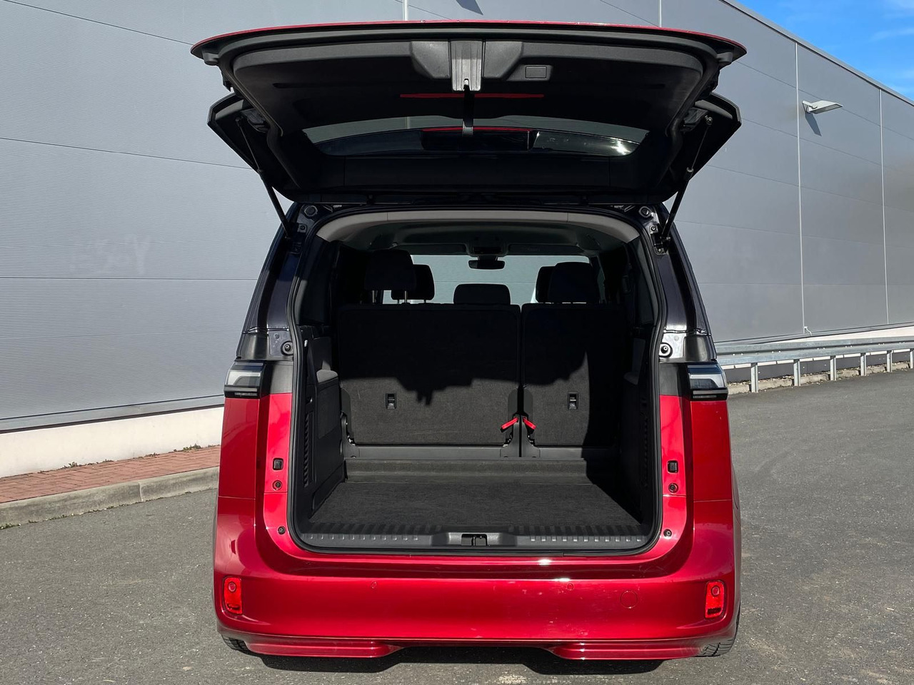 Transport persoane, Autoutilitară electrică Volkswagen ID.Buzz KW Fahrwerk LM Felgen KLIMA PDC ACC DAB: Foto 10 Transport persoane, Autoutilitară electrică Volkswagen ID.Buzz KW Fahrwerk LM Felgen KLIMA PDC ACC DAB: Foto 10
