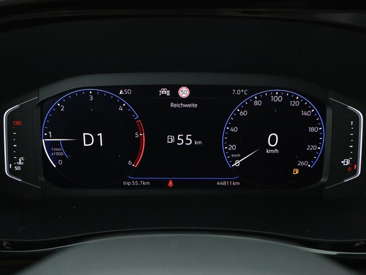 Volkswagen T6.1 Caravelle Comfortl LR 4M NAV el. Trittstufe - Microbuz, Transport persoane: Foto 3 Volkswagen T6.1 Caravelle Comfortl LR 4M NAV el. Trittstufe - Microbuz, Transport persoane: Foto 3