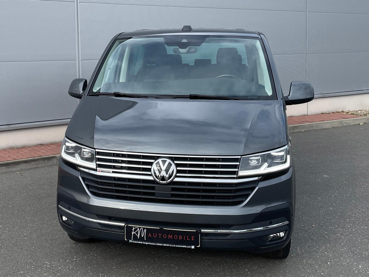 Volkswagen T6.1 Multivan Comfortline 4M ACC KAMERA SITZHZ - Microbuz, Transport persoane: Foto 4 Volkswagen T6.1 Multivan Comfortline 4M ACC KAMERA SITZHZ - Microbuz, Transport persoane: Foto 4