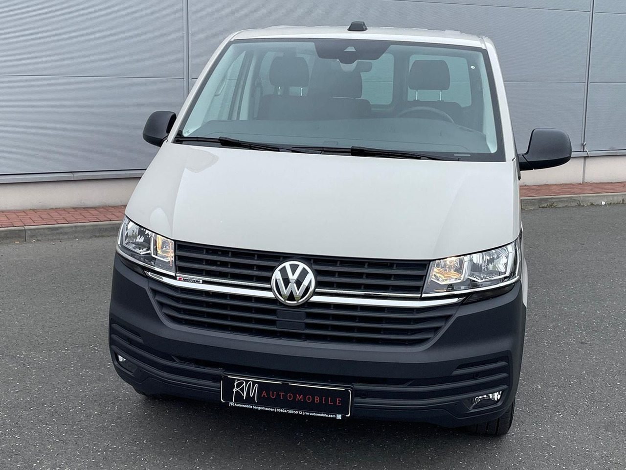 Volkswagen T6.1 Transporter 2.0 TDI lang 4MOTION SITZHZ NAV - Dubă: Foto 4 Volkswagen T6.1 Transporter 2.0 TDI lang 4MOTION SITZHZ NAV - Dubă: Foto 4