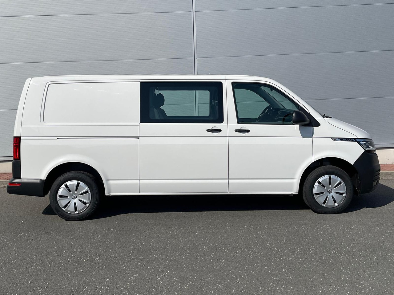 Volkswagen T6.1 Transporter MIXTO lang 4M MFL LED TEMPOMAT - Transport persoane: Foto 5 Volkswagen T6.1 Transporter MIXTO lang 4M MFL LED TEMPOMAT - Transport persoane: Foto 5