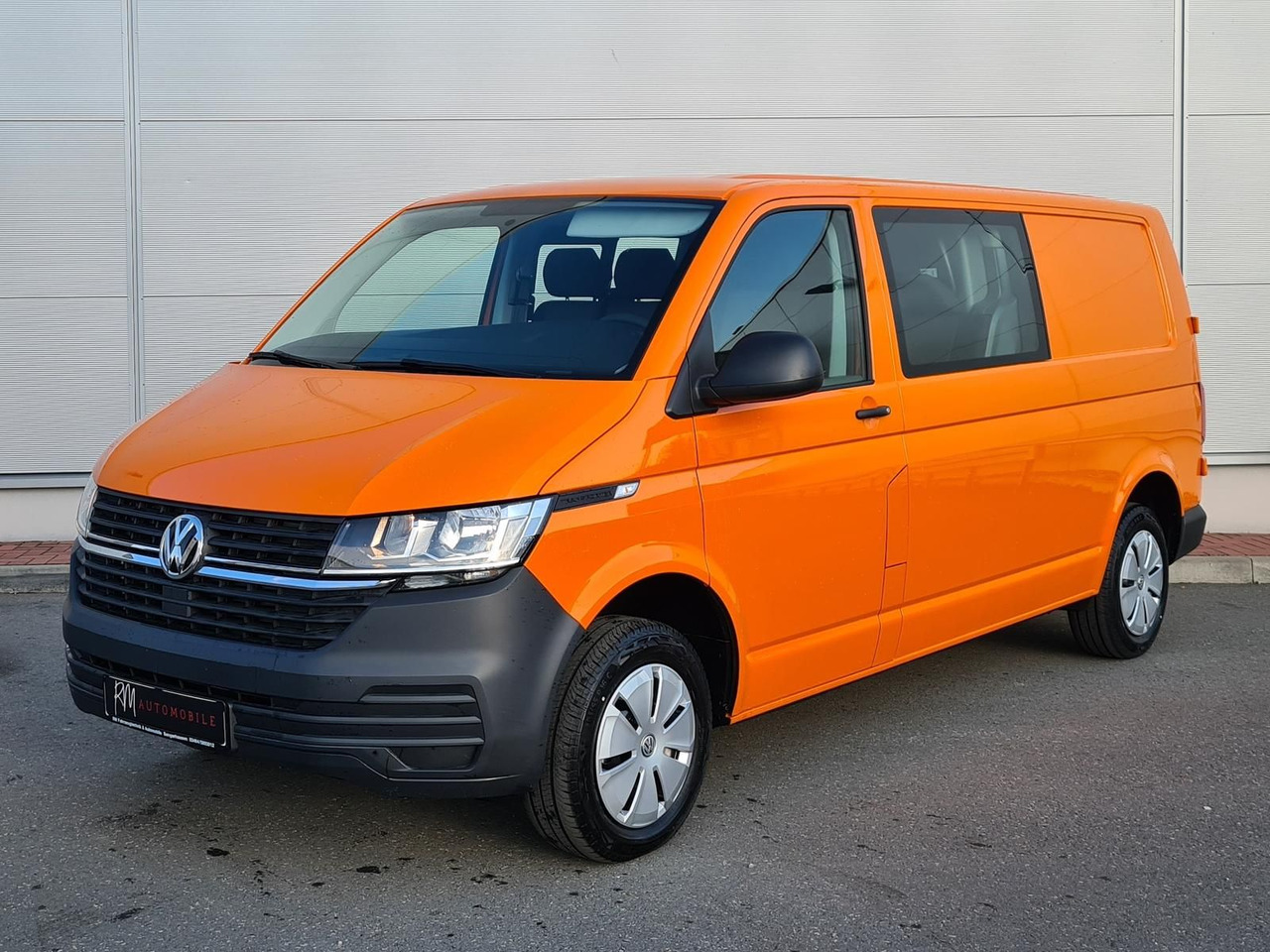 Volkswagen T6.1 Transporter MIXTO lang LED PDC KLIMA SITZH - Automobil: Foto 1 Volkswagen T6.1 Transporter MIXTO lang LED PDC KLIMA SITZH - Automobil: Foto 1