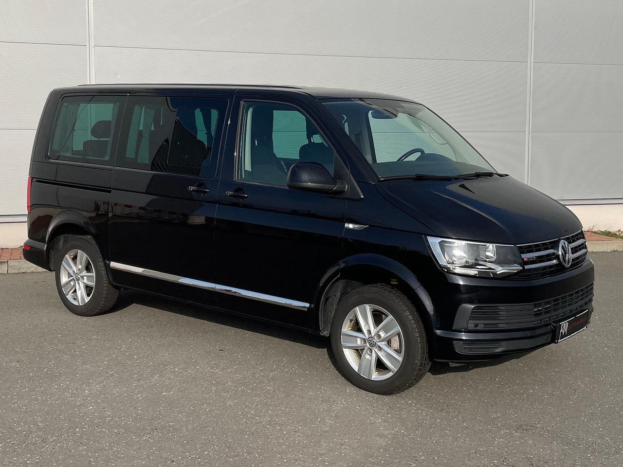Volkswagen T6 Multivan Comfortline 4M AHK STANDHZ SITZH DAB - Transport persoane: Foto 2 Volkswagen T6 Multivan Comfortline 4M AHK STANDHZ SITZH DAB - Transport persoane: Foto 2