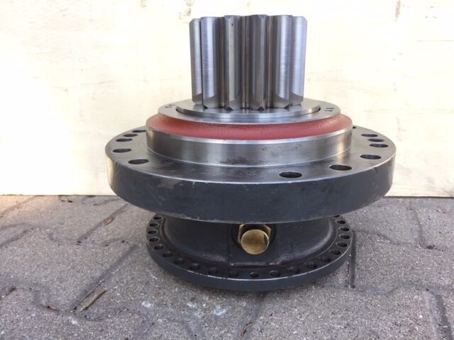 Liebherr Abtriebswellengehäuse ID-Nr.90013701 mit Abtriebswelle ID-Nr.90204999.  SAT275/260 - SAT275/261 - SAT275/266 - SAT275/289.  #1063# - Reductor de rotire pentru Excavator: Foto 5 Liebherr Abtriebswellengehäuse ID-Nr.90013701 mit Abtriebswelle ID-Nr.90204999.  SAT275/260 - SAT275/261 - SAT275/266 - SAT275/289.  #1063# - Reductor de rotire pentru Excavator: Foto 5