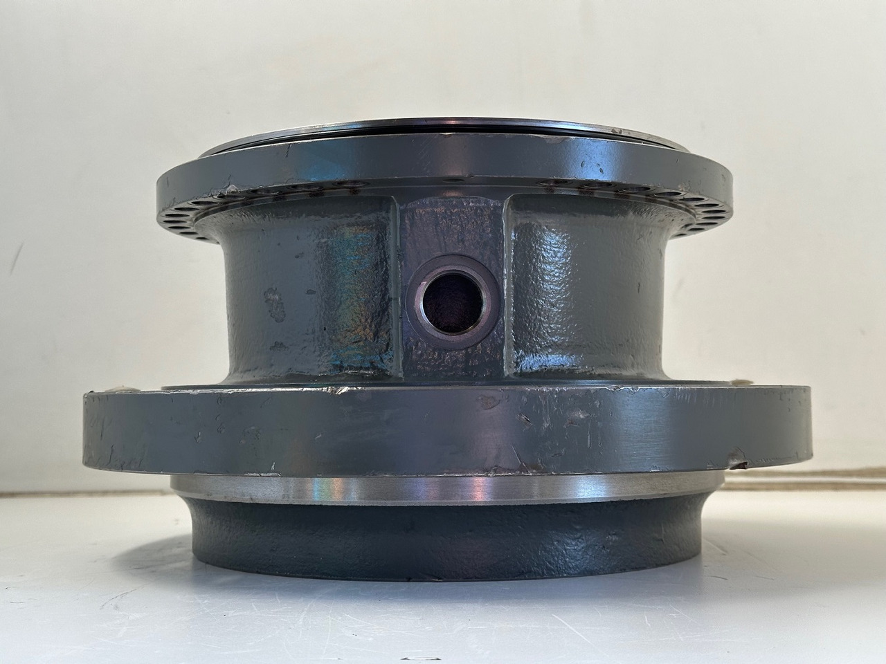 Liebherr Abtriebswellengehäuse ID-Nr.90208566 inkl. beiden Kegelrollenlager ID-Nr.10030908 - ID-Nr.761001903. LH40, LH50, R926, R928, R930. #90208566.1903# - Cutie de viteze și piese pentru Utilaje constructii: Foto 3 Liebherr Abtriebswellengehäuse ID-Nr.90208566 inkl. beiden Kegelrollenlager ID-Nr.10030908 - ID-Nr.761001903. LH40, LH50, R926, R928, R930. #90208566.1903# - Cutie de viteze și piese pentru Utilaje constructii: Foto 3