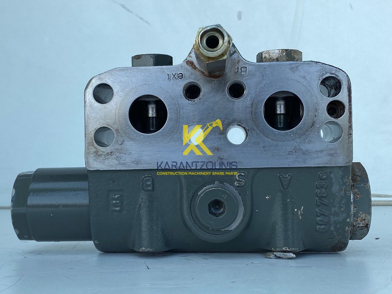 Liebherr Bremsventil ID-Nr.10471957. LOS914, LOS924, R902, R904, R912, R914, R922, R924, R924 COMP, R924 COMPA. #STM20.05## - Transmisie finală pentru Excavator pe şenile: Foto 4 Liebherr Bremsventil ID-Nr.10471957. LOS914, LOS924, R902, R904, R912, R914, R922, R924, R924 COMP, R924 COMPA. #STM20.05## - Transmisie finală pentru Excavator pe şenile: Foto 4