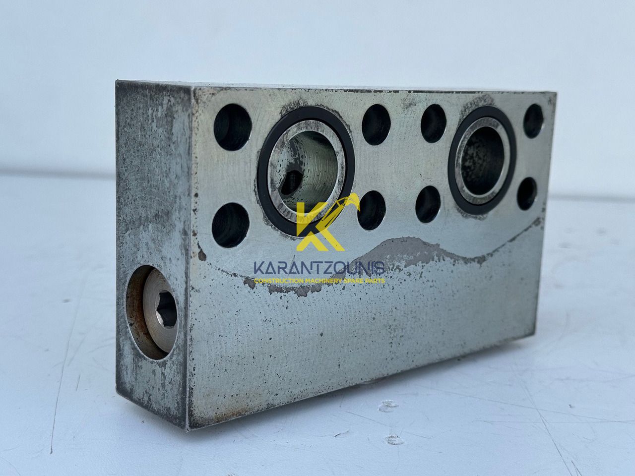 Liebherr Dämpfungsventil ID-Nr.10121777. P924 COMP, P926, R926, R916, R922, R924 COMP, R924, R926 COMP, R926, R930, R936, R946, R950 T, R960 T. #10121777.43199# - Reductor de rotire pentru Utilaje constructii: Foto 4 Liebherr Dämpfungsventil ID-Nr.10121777. P924 COMP, P926, R926, R916, R922, R924 COMP, R924, R926 COMP, R926, R930, R936, R946, R950 T, R960 T. #10121777.43199# - Reductor de rotire pentru Utilaje constructii: Foto 4