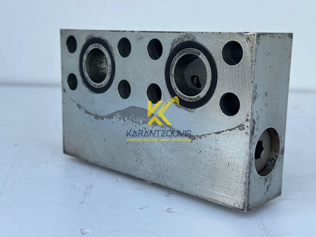 Liebherr Dämpfungsventil ID-Nr.10121777. P924 COMP, P926, R926, R916, R922, R924 COMP, R924, R926 COMP, R926, R930, R936, R946, R950 T, R960 T. #10121777.43199# - Reductor de rotire pentru Utilaje constructii: Foto 3 Liebherr Dämpfungsventil ID-Nr.10121777. P924 COMP, P926, R926, R916, R922, R924 COMP, R924, R926 COMP, R926, R930, R936, R946, R950 T, R960 T. #10121777.43199# - Reductor de rotire pentru Utilaje constructii: Foto 3