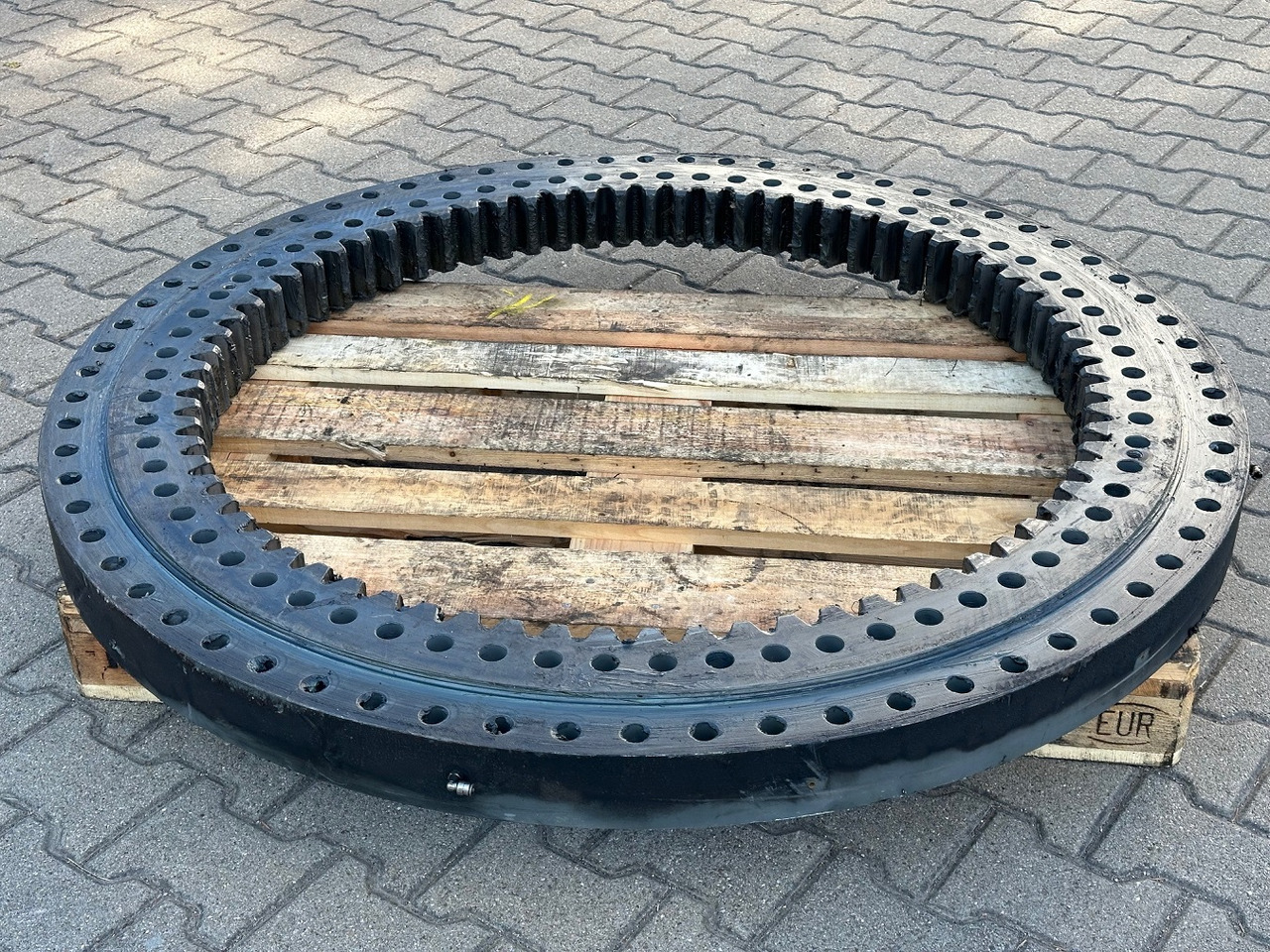 Liebherr Drehkranz - Kugeldrehverbindung Typ:KUD120 VJ 001. ID-Nr.969077501. MK 88, MK88 Plus. #969077501.10178# - Rulment rotire pentru Automacara: Foto 2 Liebherr Drehkranz - Kugeldrehverbindung Typ:KUD120 VJ 001. ID-Nr.969077501. MK 88, MK88 Plus. #969077501.10178# - Rulment rotire pentru Automacara: Foto 2