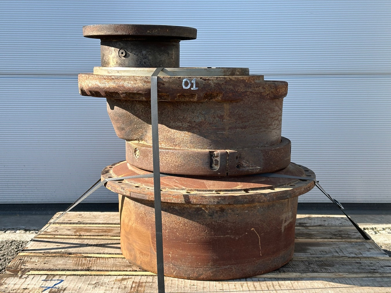 Liebherr Fahrantrieb FAT450E510. ID-Nr.970351501 - ID-Nr.90025195 - ID-Nr.90203584. LR634-992, LU755D-999, O634-992, PR734-4L-1481,PR734-4XL-1659. #10739.01# - Transmisie finală pentru Buldozer: Foto 2 Liebherr Fahrantrieb FAT450E510. ID-Nr.970351501 - ID-Nr.90025195 - ID-Nr.90203584. LR634-992, LU755D-999, O634-992, PR734-4L-1481,PR734-4XL-1659. #10739.01# - Transmisie finală pentru Buldozer: Foto 2