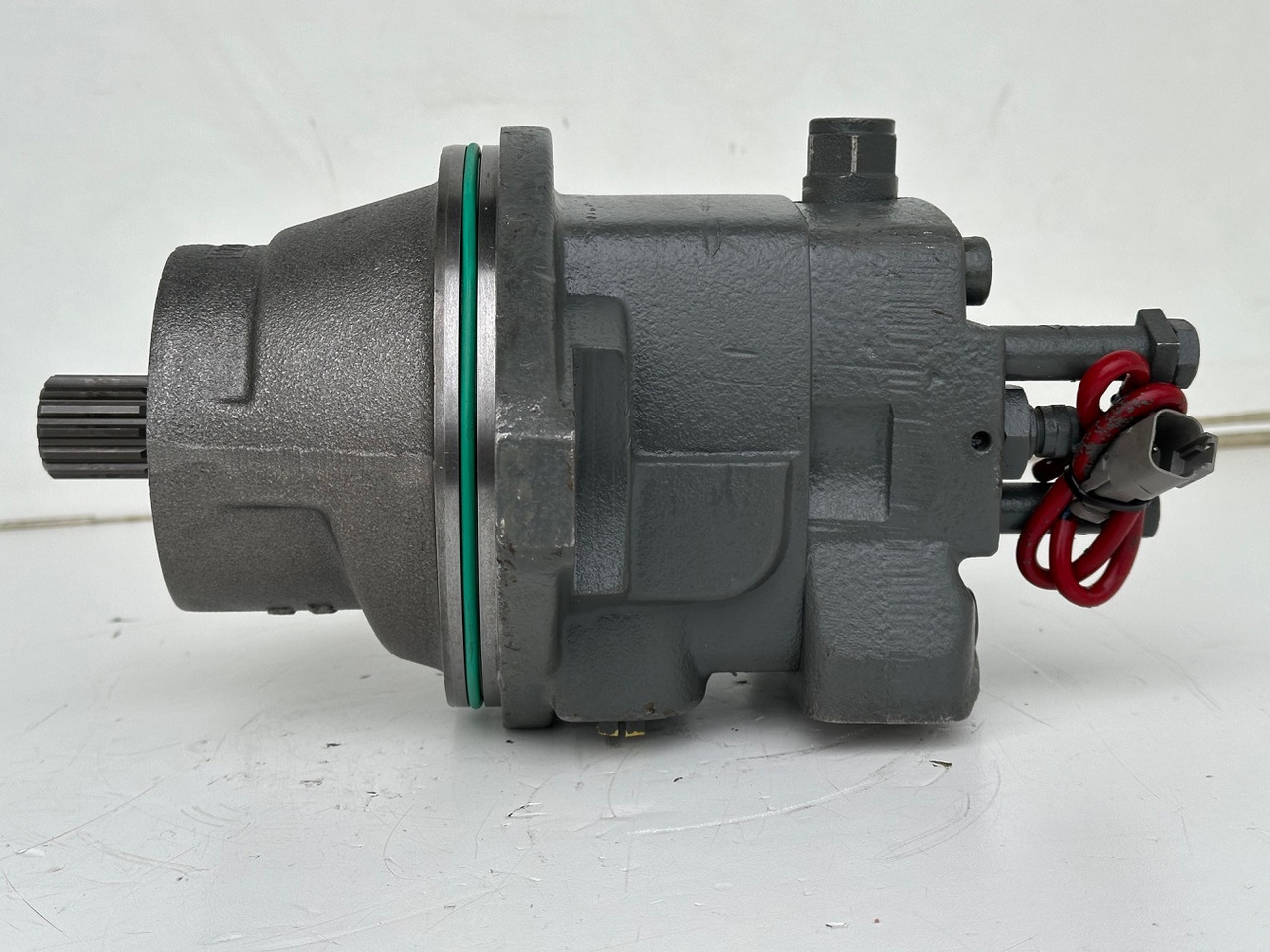 Liebherr Hydraulikeinbaumotor FMF045, ID-Nr.10132702. A924, LH30C, LH30M, LH35M, LH35MT, LH40C, LH40CP, LH40M, LH40MP, LH50CHR, LH50M, LH50MHR, LH50MT. #23.12.01804# - Motor hidraulic pentru Utilaje constructii: Foto 4 Liebherr Hydraulikeinbaumotor FMF045, ID-Nr.10132702. A924, LH30C, LH30M, LH35M, LH35MT, LH40C, LH40CP, LH40M, LH40MP, LH50CHR, LH50M, LH50MHR, LH50MT. #23.12.01804# - Motor hidraulic pentru Utilaje constructii: Foto 4