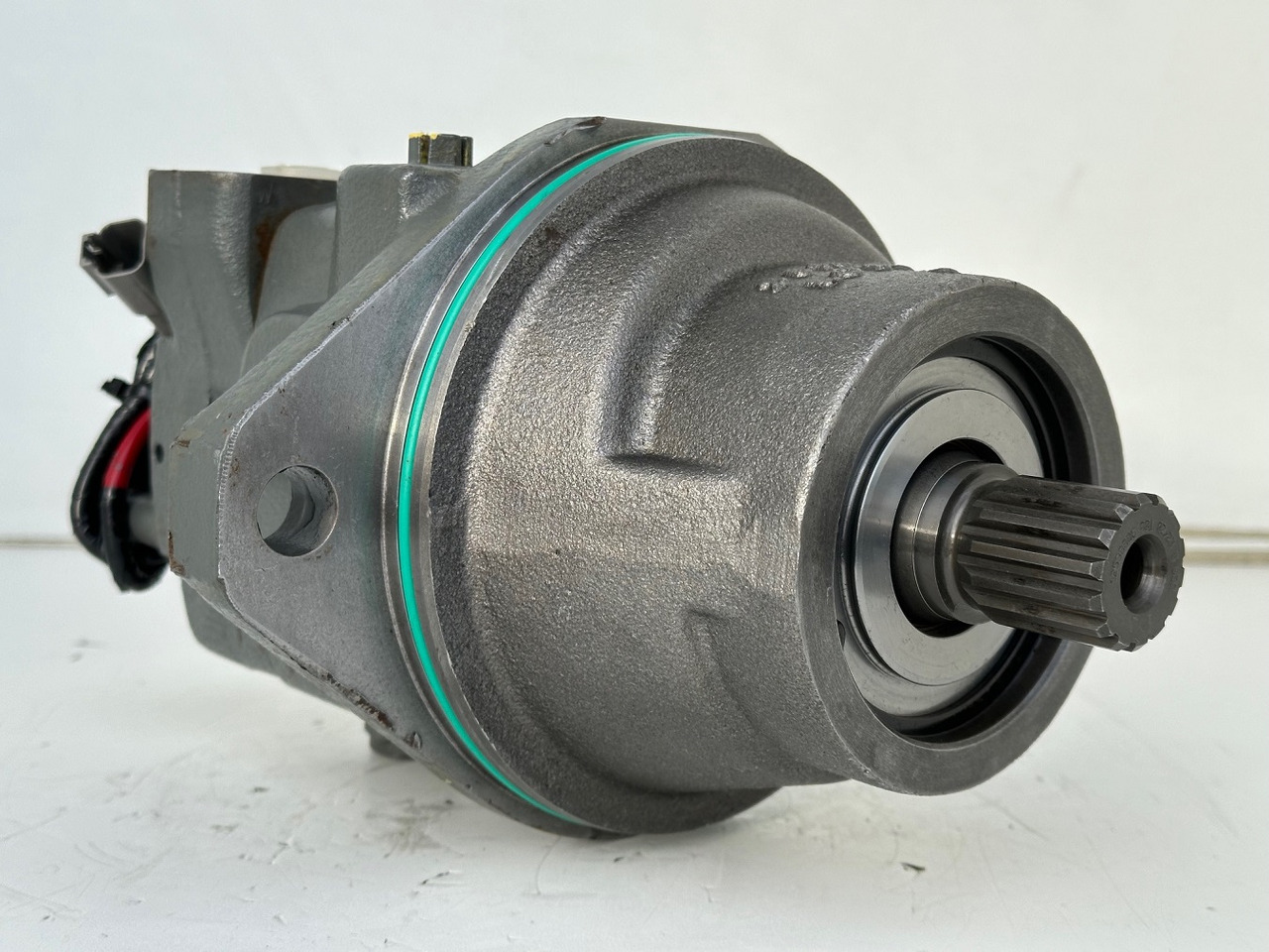 Liebherr Hydraulikeinbaumotor FMF045, ID-Nr.10132702. A924, LH30C, LH30M, LH35M, LH35MT, LH40C, LH40CP, LH40M, LH40MP, LH50CHR, LH50M, LH50MHR, LH50MT. #23.12.01811# - Motor hidraulic pentru Utilaje constructii: Foto 2 Liebherr Hydraulikeinbaumotor FMF045, ID-Nr.10132702. A924, LH30C, LH30M, LH35M, LH35MT, LH40C, LH40CP, LH40M, LH40MP, LH50CHR, LH50M, LH50MHR, LH50MT. #23.12.01811# - Motor hidraulic pentru Utilaje constructii: Foto 2