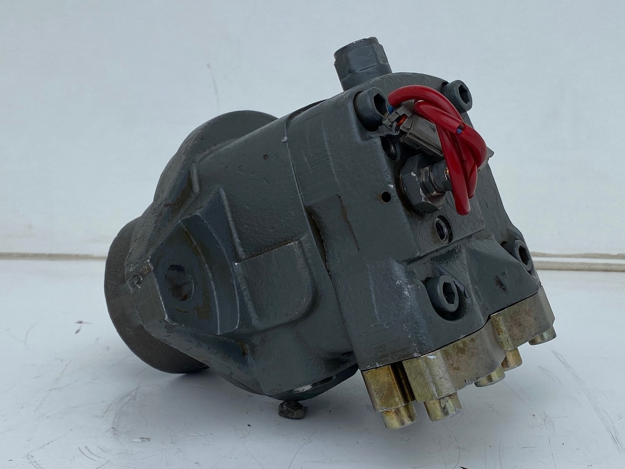 Liebherr Hydraulikeinbaumotor FMF045, ID-Nr.10132702. A924, LH30C, LH30M, LH35M, LH35MT, LH40C, LH40CP, LH40M, LH40MP, LH50CHR, LH50M, LH50MHR, LH50MT. #33179# - Motor hidraulic pentru Excavator pe roţi: Foto 4 Liebherr Hydraulikeinbaumotor FMF045, ID-Nr.10132702. A924, LH30C, LH30M, LH35M, LH35MT, LH40C, LH40CP, LH40M, LH40MP, LH50CHR, LH50M, LH50MHR, LH50MT. #33179# - Motor hidraulic pentru Excavator pe roţi: Foto 4