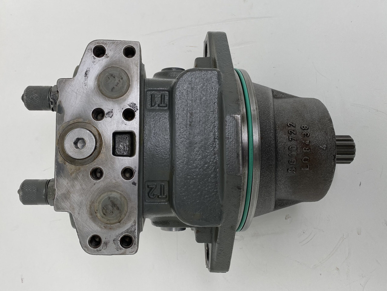 Liebherr Hydraulikeinbaumotor FMF045, ID-Nr.11432813. A913 COMP, A914 COMP, A914, A916 COMP ,A916, A918 COMP, A918, A920, A922 RAIL, A924 RAIL, LH18, R914 COMP, R914, R918, R920 K-LC,R920 K-NLC. #1055 - Reductor de rotire pentru Utilaje constructii: Foto 5 Liebherr Hydraulikeinbaumotor FMF045, ID-Nr.11432813. A913 COMP, A914 COMP, A914, A916 COMP ,A916, A918 COMP, A918, A920, A922 RAIL, A924 RAIL, LH18, R914 COMP, R914, R918, R920 K-LC,R920 K-NLC. #1055 - Reductor de rotire pentru Utilaje constructii: Foto 5