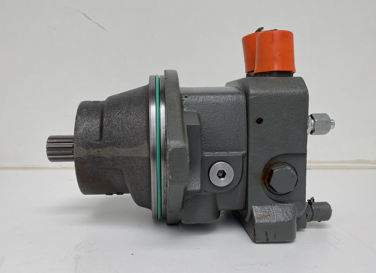 Liebherr Hydraulikeinbaumotor FMF045, ID-Nr.11432813. A913 COMP, A914 COMP, A914, A916 COMP ,A916, A918 COMP, A918, A920, A922 RAIL, A924 RAIL, LH18, R914 COMP, R914, R918, R920 K-LC,R920 K-NLC. #1055 - Reductor de rotire pentru Utilaje constructii: Foto 2 Liebherr Hydraulikeinbaumotor FMF045, ID-Nr.11432813. A913 COMP, A914 COMP, A914, A916 COMP ,A916, A918 COMP, A918, A920, A922 RAIL, A924 RAIL, LH18, R914 COMP, R914, R918, R920 K-LC,R920 K-NLC. #1055 - Reductor de rotire pentru Utilaje constructii: Foto 2