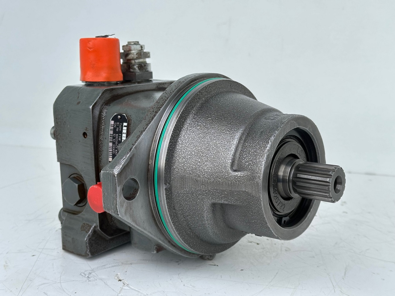 Liebherr Hydraulikeinbaumotor Typ:FMF045. ID-Nr.9075181 - ID-Nr.10125041 - ID-Nr.10125043. A309, A311, A312, A314, A316, A900, A904, A918, R313, R317, R900, R904. #10125043.39905# - Motor hidraulic pentru Excavator pe şenile: Foto 4 Liebherr Hydraulikeinbaumotor Typ:FMF045. ID-Nr.9075181 - ID-Nr.10125041 - ID-Nr.10125043. A309, A311, A312, A314, A316, A900, A904, A918, R313, R317, R900, R904. #10125043.39905# - Motor hidraulic pentru Excavator pe şenile: Foto 4