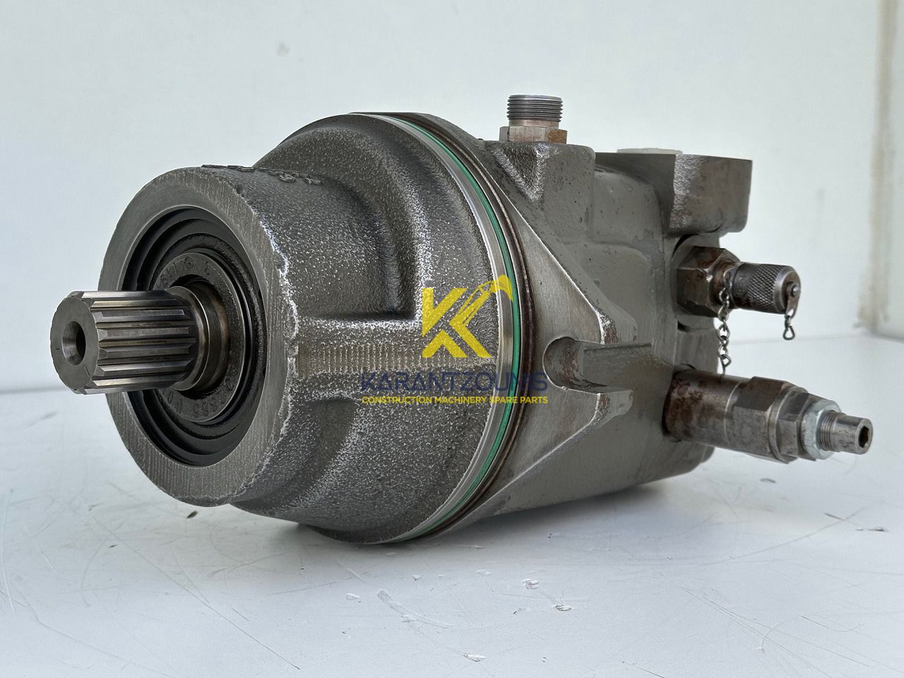 Liebherr Hydraulikeinbaumotor Typ:FMF058, ID-Nr.10122576 - ID-Nr.10145827 - ID-Nr.11371069. LOS1906, P924 COMP , R906, R906 PROTO, R916, R922, R924, R924 COMP, R926 COMP, R926 K LC. #11371069.08604# - Motor hidraulic pentru Excavator pe şenile: Foto 1 Liebherr Hydraulikeinbaumotor Typ:FMF058, ID-Nr.10122576 - ID-Nr.10145827 - ID-Nr.11371069. LOS1906, P924 COMP , R906, R906 PROTO, R916, R922, R924, R924 COMP, R926 COMP, R926 K LC. #11371069.08604# - Motor hidraulic pentru Excavator pe şenile: Foto 1