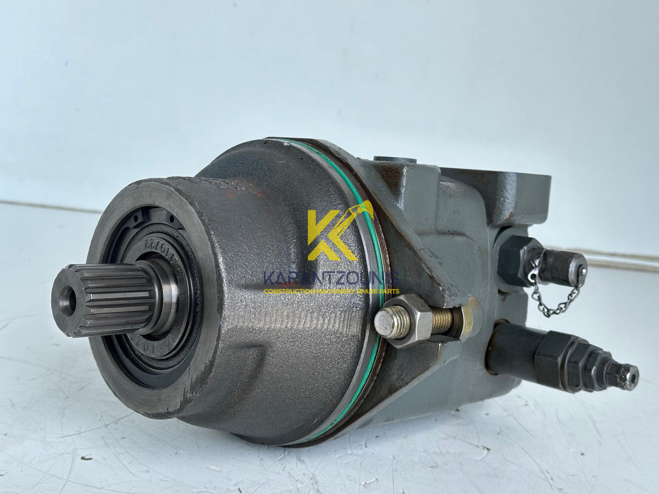 Liebherr Hydraulikeinbaumotor Typ:FMF058, ID-Nr.10122576 - ID-Nr.10145827 - ID-Nr.11371069. LOS1906, P924 COMP , R906, R906 PROTO, R916, R922, R924, R924 COMP, R926 COMP, R926 K LC. #39780# - Motor hidraulic pentru Excavator: Foto 1 Liebherr Hydraulikeinbaumotor Typ:FMF058, ID-Nr.10122576 - ID-Nr.10145827 - ID-Nr.11371069. LOS1906, P924 COMP , R906, R906 PROTO, R916, R922, R924, R924 COMP, R926 COMP, R926 K LC. #39780# - Motor hidraulic pentru Excavator: Foto 1