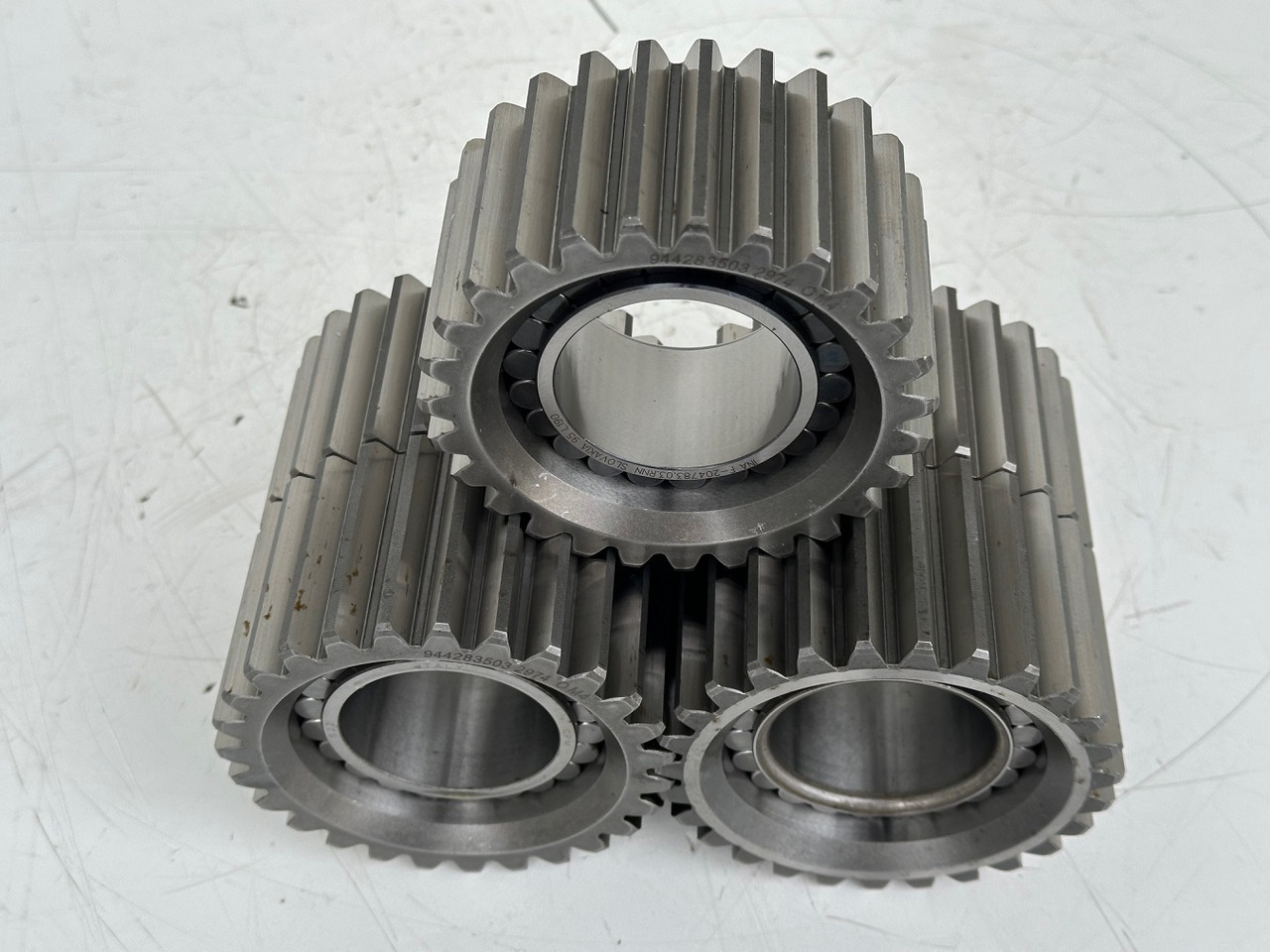 Liebherr Planetenrad ID-Nr.9442834-ID-Nr.944283403. FAT350-FAT350P022-FAT350P032-FAT350P059-FAT350P062-FAT350P068-FAT350P079. LH22,R313,R317,R900,R902,R904,R912,R914,R922,R924. #944283503.27.12.01# - Transmisie finală pentru Utilaje constructii: Foto 3 Liebherr Planetenrad ID-Nr.9442834-ID-Nr.944283403. FAT350-FAT350P022-FAT350P032-FAT350P059-FAT350P062-FAT350P068-FAT350P079. LH22,R313,R317,R900,R902,R904,R912,R914,R922,R924. #944283503.27.12.01# - Transmisie finală pentru Utilaje constructii: Foto 3