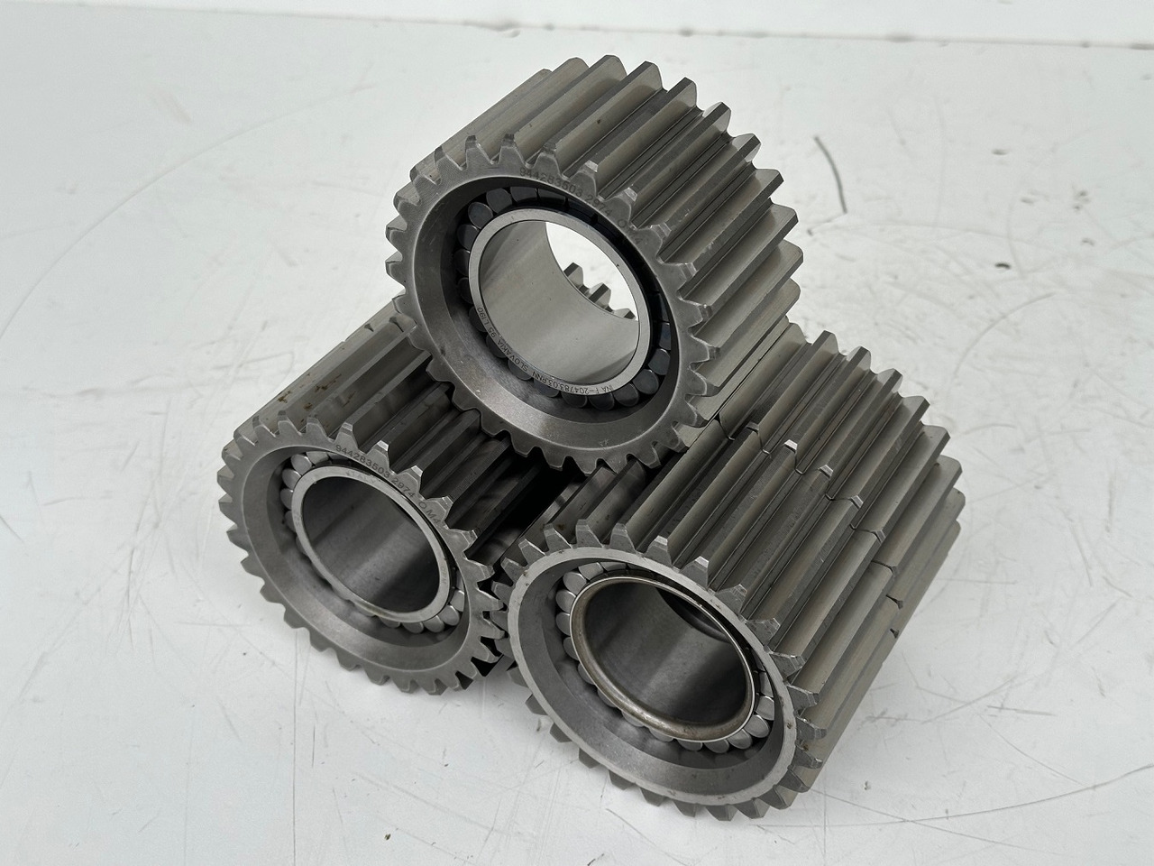 Liebherr Planetenrad ID-Nr.9442834-ID-Nr.944283403. FAT350-FAT350P022-FAT350P032-FAT350P059-FAT350P062-FAT350P068-FAT350P079. LH22,R313,R317,R900,R902,R904,R912,R914,R922,R924. #944283503.27.12.01# - Transmisie finală pentru Utilaje constructii: Foto 1 Liebherr Planetenrad ID-Nr.9442834-ID-Nr.944283403. FAT350-FAT350P022-FAT350P032-FAT350P059-FAT350P062-FAT350P068-FAT350P079. LH22,R313,R317,R900,R902,R904,R912,R914,R922,R924. #944283503.27.12.01# - Transmisie finală pentru Utilaje constructii: Foto 1