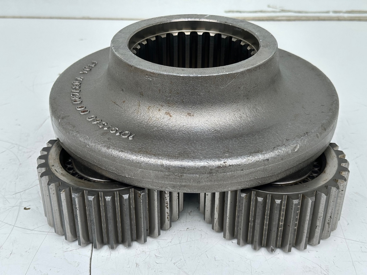 Transmisie finală pentru Buldozer Liebherr Planetenträger ID-Nr.90203516 mit Planetenrad ID-Nr.90203494.  Typ:FAT400G546.    PR71605LGP-1823. PR716LGP-1423. PR716XL-1422. #PLA.PL.28.09#: Foto 6 Transmisie finală pentru Buldozer Liebherr Planetenträger ID-Nr.90203516 mit Planetenrad ID-Nr.90203494.  Typ:FAT400G546.    PR71605LGP-1823. PR716LGP-1423. PR716XL-1422. #PLA.PL.28.09#: Foto 6