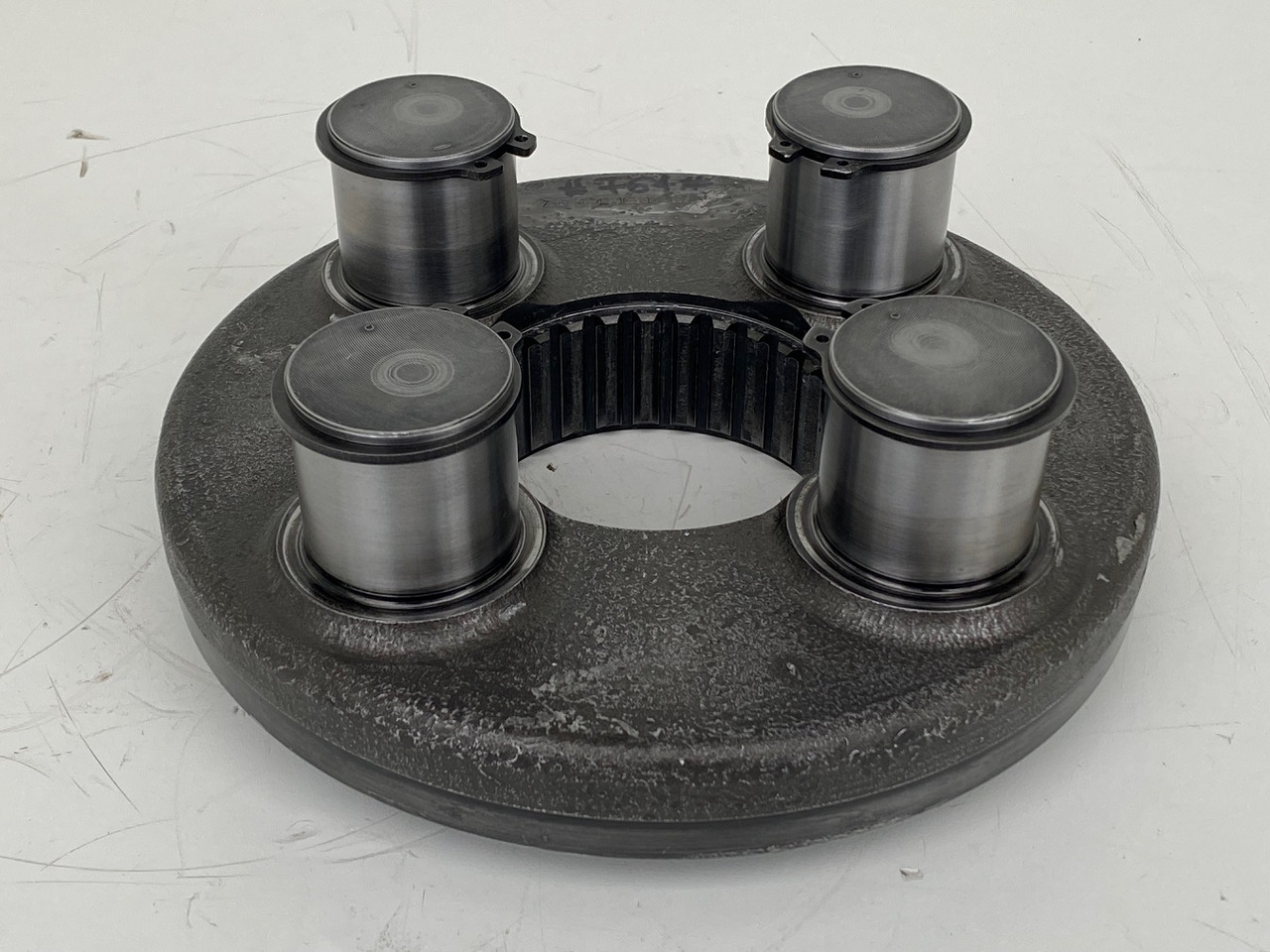 Liebherr Planetenträger ID-Nr.944306303 - ID-Nr.9443063. A924, A934, LH30, LH35. #PLANT764# - Reductor de rotire pentru Utilaje constructii: Foto 1 Liebherr Planetenträger ID-Nr.944306303 - ID-Nr.9443063. A924, A934, LH30, LH35. #PLANT764# - Reductor de rotire pentru Utilaje constructii: Foto 1