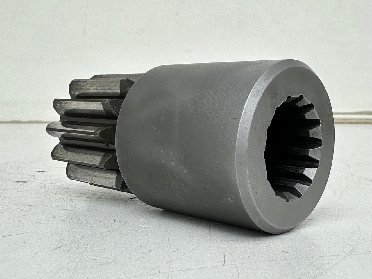 Liebherr Sonnenrad ID-Nr.90208705. SAT300/282. LH40 C LH40 CP, LH40 M, LH40MP, LH50 CHR, LH50 CHRP, LH50 M, LH50 MHR, LH50 MHRP, LH50MT. #SO.1349# - Reductor de rotire pentru Utilaje constructii: Foto 2 Liebherr Sonnenrad ID-Nr.90208705. SAT300/282. LH40 C LH40 CP, LH40 M, LH40MP, LH50 CHR, LH50 CHRP, LH50 M, LH50 MHR, LH50 MHRP, LH50MT. #SO.1349# - Reductor de rotire pentru Utilaje constructii: Foto 2