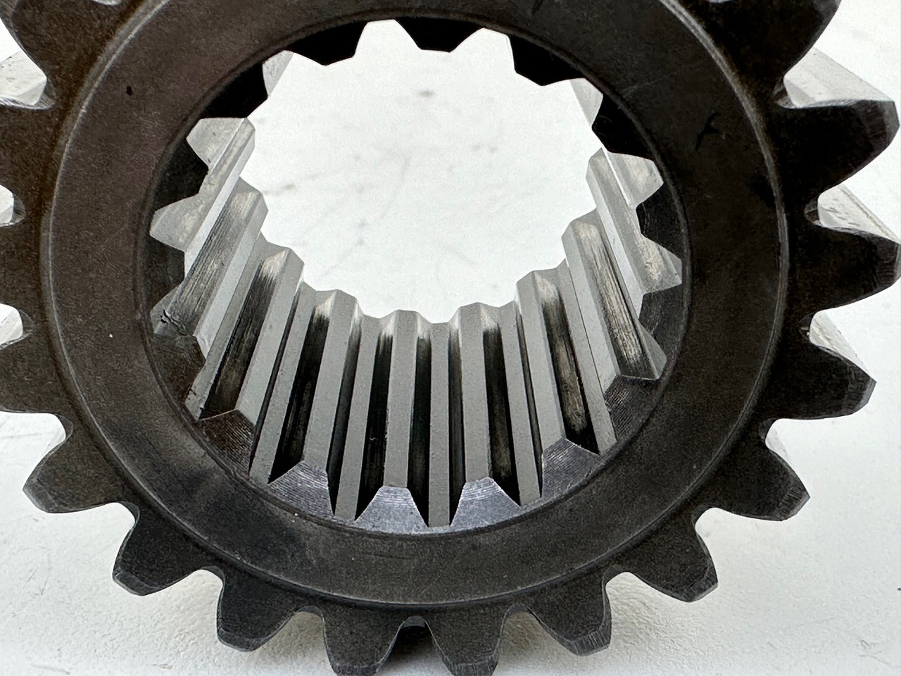 Reductor de rotire pentru Excavator Liebherr Sonnenrad ID-Nr.9443067 - ID-Nr.944306703. SAT275/222, SAT275/232 - SAT275/255. A932, A934, E932, P932, P934, R932, R934B, R934 C, R944 C T, R944 C TUN. #SO.944306703#: Foto 8 Reductor de rotire pentru Excavator Liebherr Sonnenrad ID-Nr.9443067 - ID-Nr.944306703. SAT275/222, SAT275/232 - SAT275/255. A932, A934, E932, P932, P934, R932, R934B, R934 C, R944 C T, R944 C TUN. #SO.944306703#: Foto 8