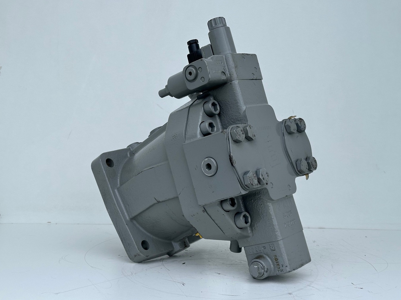 Liebherr Verstellmotor ID-Nr.510240108 - Hydromatik Rexroth Axialkolben-Verstellmotor Typ:A6VM140EP2D/63W-VZB017HB. #24338069# - Motor hidraulic pentru Macara pe senile: Foto 4 Liebherr Verstellmotor ID-Nr.510240108 - Hydromatik Rexroth Axialkolben-Verstellmotor Typ:A6VM140EP2D/63W-VZB017HB. #24338069# - Motor hidraulic pentru Macara pe senile: Foto 4