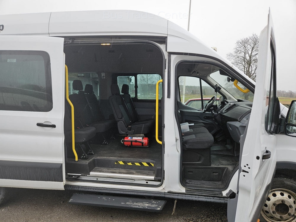 FORD TRANSIT - Microbuz, Transport persoane: Foto 5 FORD TRANSIT - Microbuz, Transport persoane: Foto 5