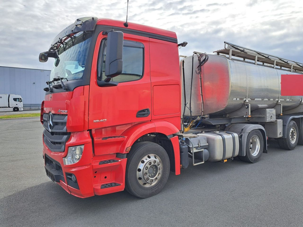Mercedes Benz Actros 1840 4x2 (Nr. 5831) - Cap tractor: Foto 3 Mercedes Benz Actros 1840 4x2 (Nr. 5831) - Cap tractor: Foto 3