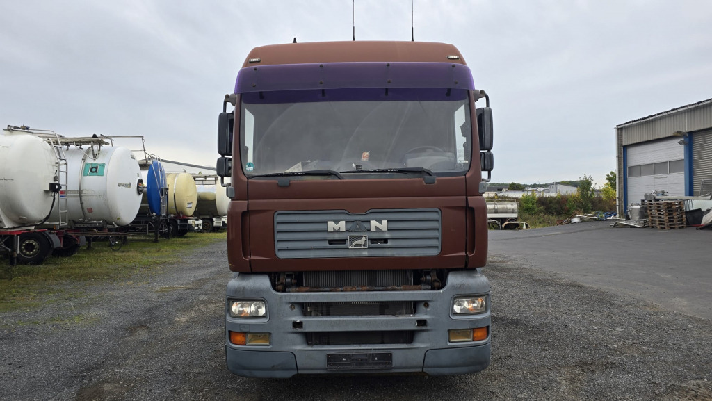 MAN TGA 18.430 4x2 (Nr. 6167) - Camion şasiu: Foto 3 MAN TGA 18.430 4x2 (Nr. 6167) - Camion şasiu: Foto 3