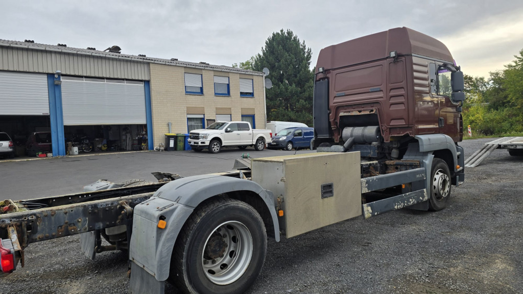 MAN TGA 18.430 4x2 (Nr. 6167) - Camion şasiu: Foto 5 MAN TGA 18.430 4x2 (Nr. 6167) - Camion şasiu: Foto 5