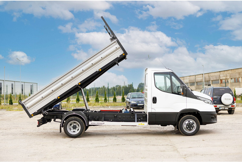 Iveco Daily 50C18 - Autoutilitară basculantă: Foto 2 Iveco Daily 50C18 - Autoutilitară basculantă: Foto 2