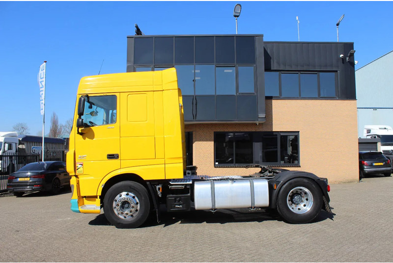 DAF XF 106.460 * EURO6 * 4X2 * - Cap tractor: Foto 2 DAF XF 106.460 * EURO6 * 4X2 * - Cap tractor: Foto 2