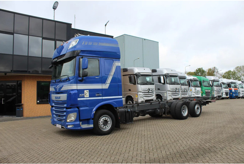 DAF XF 510 * EURO6 * MANUAL * 6X2 * - Camion şasiu: Foto 2 DAF XF 510 * EURO6 * MANUAL * 6X2 * - Camion şasiu: Foto 2