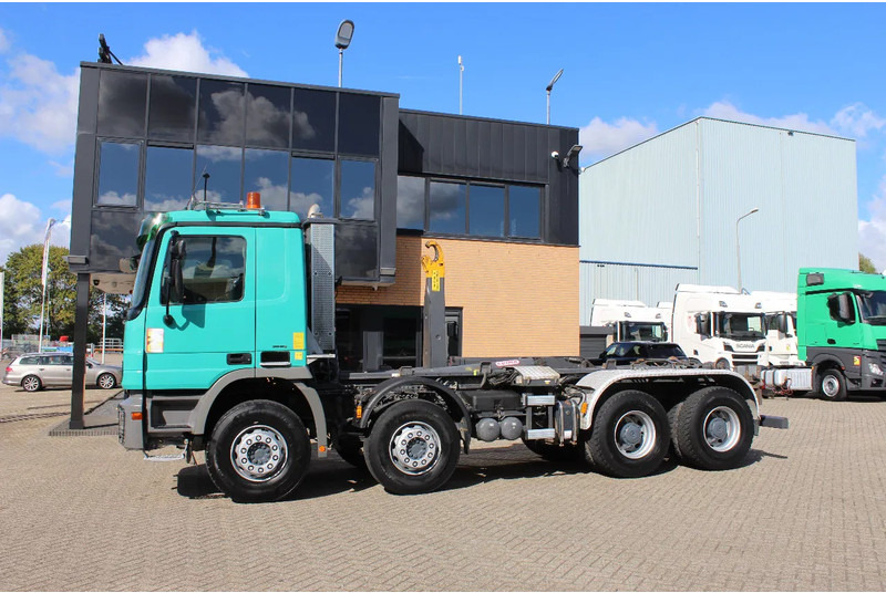 Mercedes-Benz Actros 3241 * 3 PEDAL * TOP CONDITION * - Camion cu cârlig: Foto 2 Mercedes-Benz Actros 3241 * 3 PEDAL * TOP CONDITION * - Camion cu cârlig: Foto 2