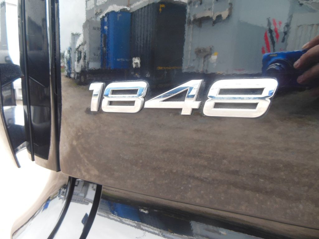 Mercedes-Benz 1848 ACTROS, LOWDECK, GIGA SPACE, STANDKLIMA - Cap tractor: Foto 5 Mercedes-Benz 1848 ACTROS, LOWDECK, GIGA SPACE, STANDKLIMA - Cap tractor: Foto 5
